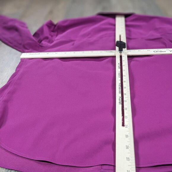 Chicos Top Womens Medium Purple No Iron Button Up Stretch Long Sleeve Career - Picture 4 of 7